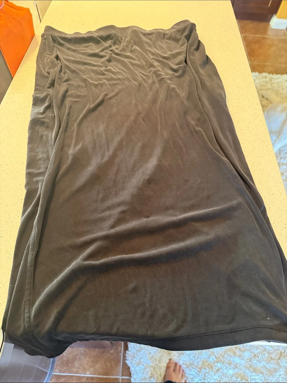 lululemon athletica Black Midi Stretch Skirt
